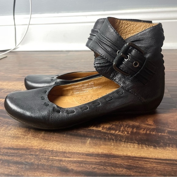Naya Women's 'Fauna' Ankle-strap Flats Sz 4M - Picture 11 of 12
